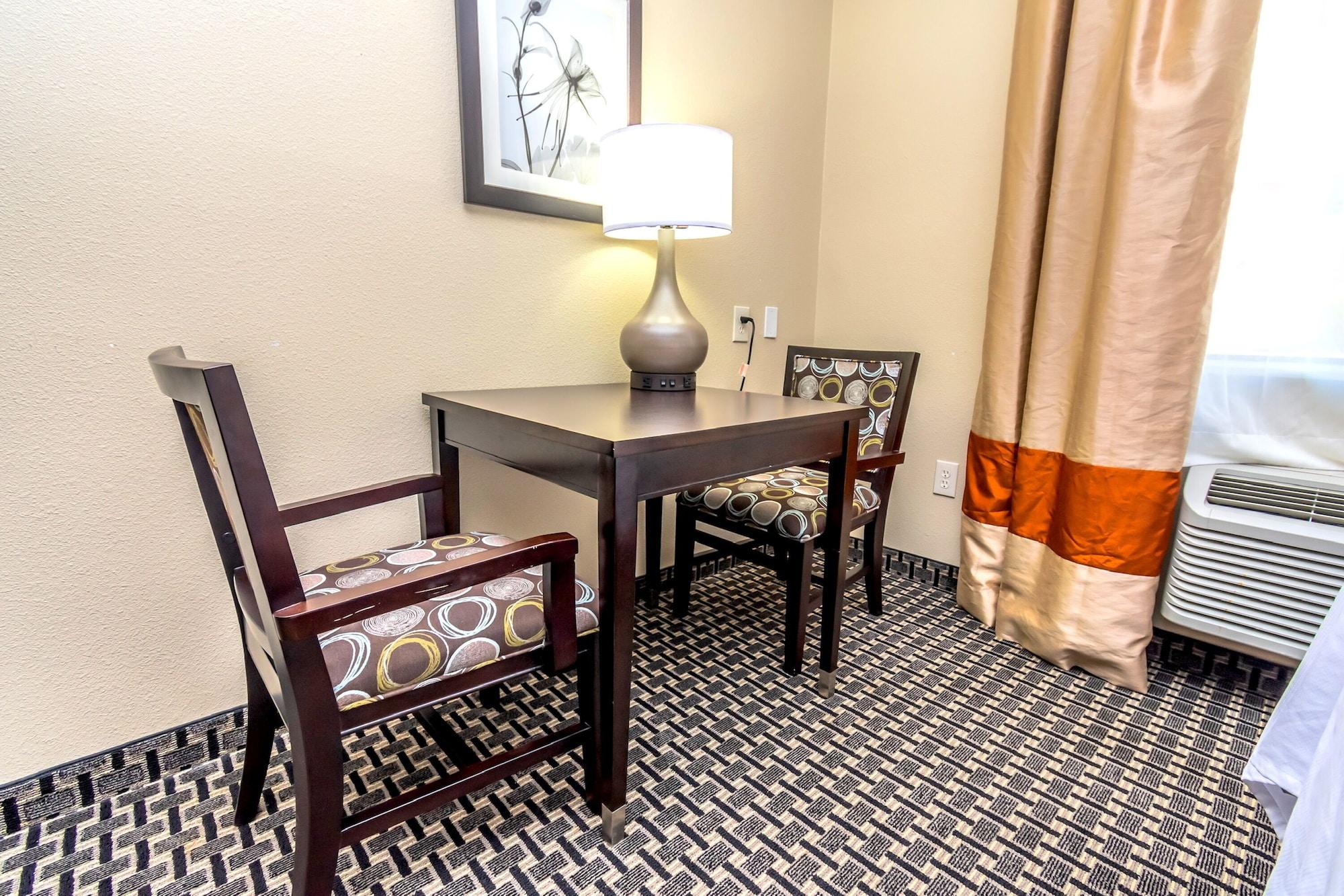 Econo Lodge Inn & Suites East Houston I-10 Екстериор снимка