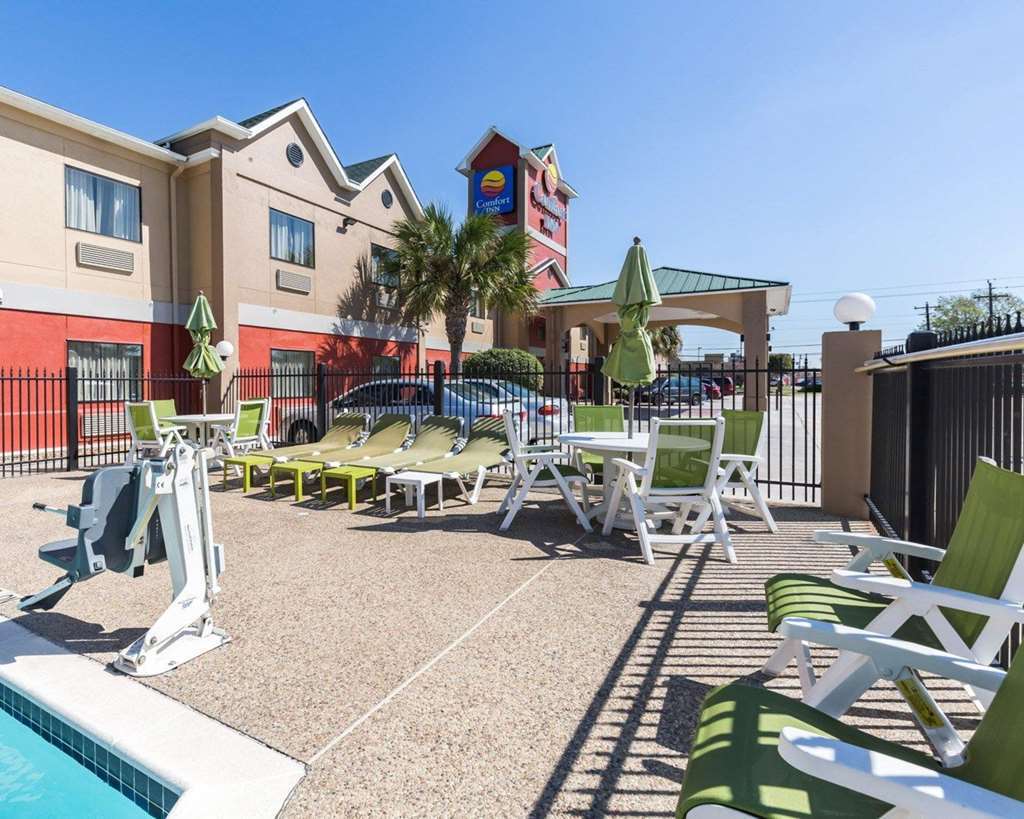 Econo Lodge Inn & Suites East Houston I-10 Съоръжения снимка